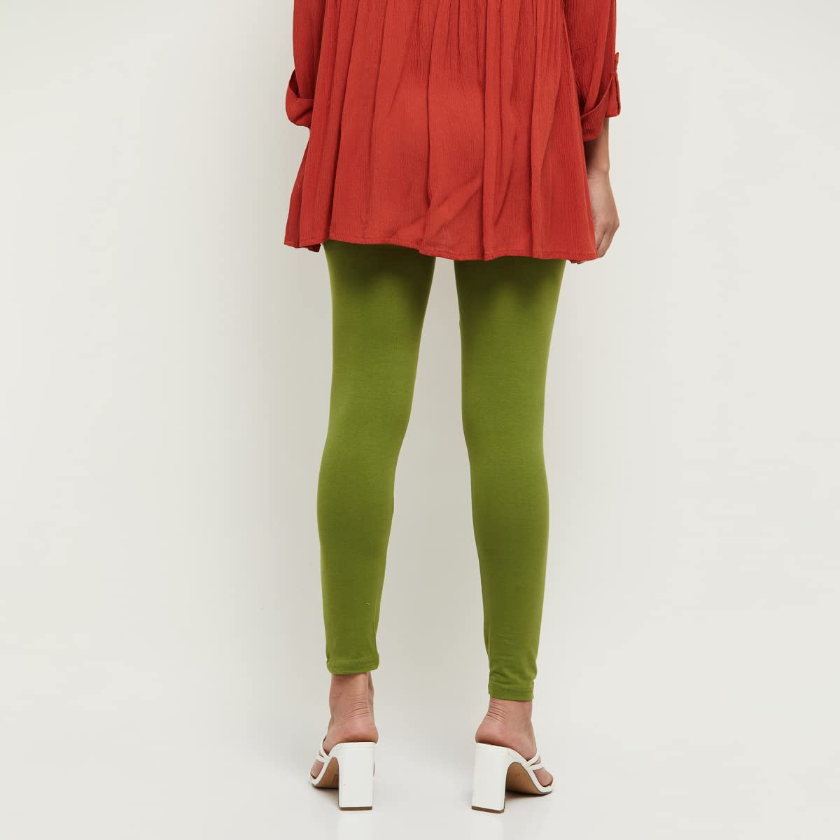 Max Women's Mid-Rise Cotton Leggings - Image 14