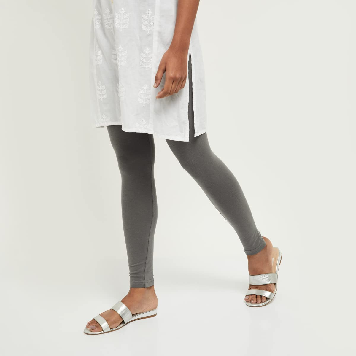 Max Women's Mid-Rise Cotton Leggings - Image 82