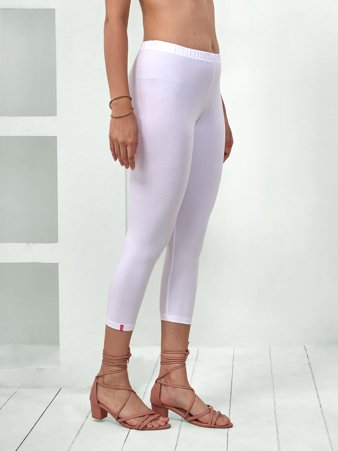 Lyra Women's High-Rise Cotton Capri Leggings - Image 151