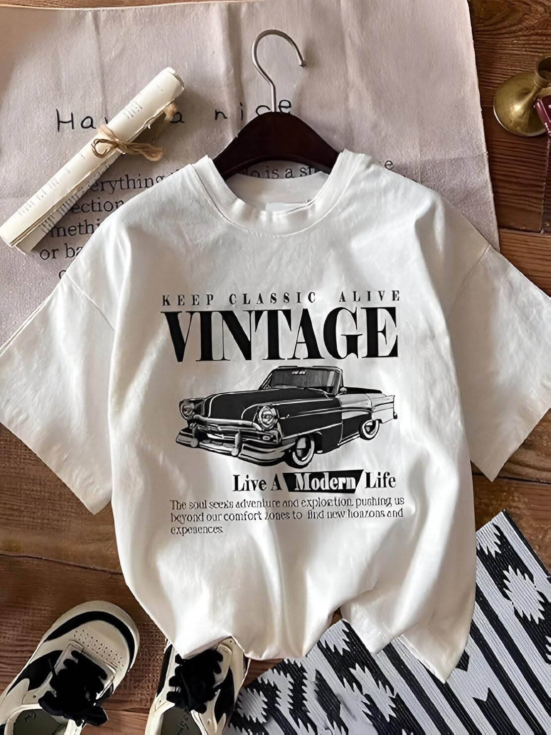 Jawdrobe Women's Vintage-Print Oversized T-Shirt - Image 2