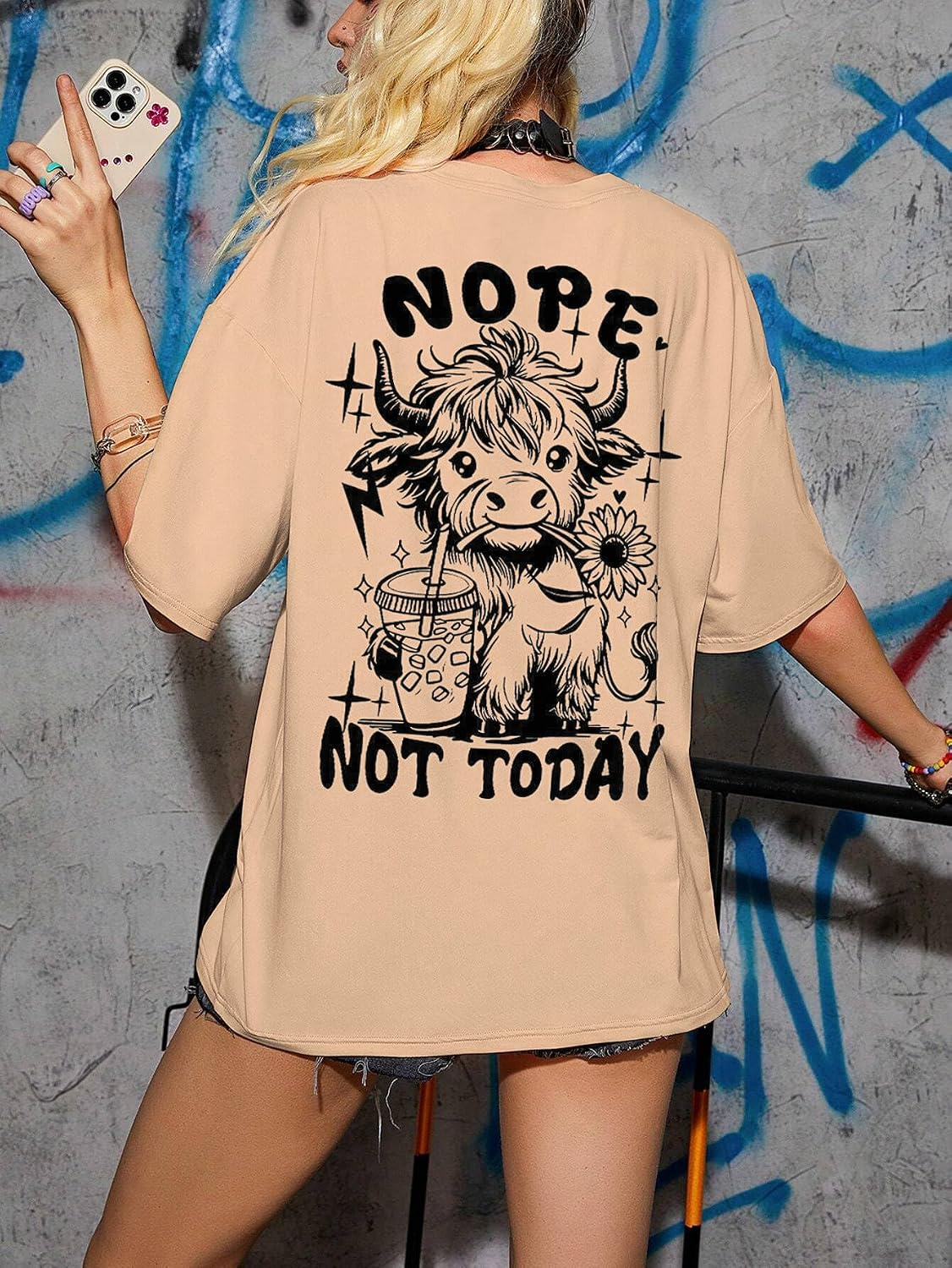 Jawdrobe Women's Vintage-Print Oversized T-Shirt - Image 48