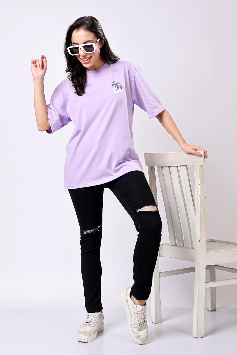 TQH Women's Letter-Print Drop-Shoulder T-Shirt - Image 21